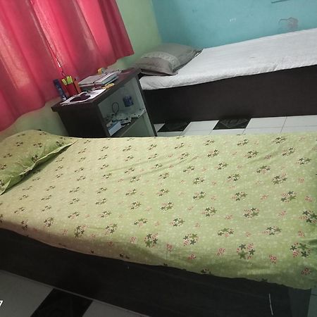 Swaroop Ashray Homestay Сіліґурі Екстер'єр фото