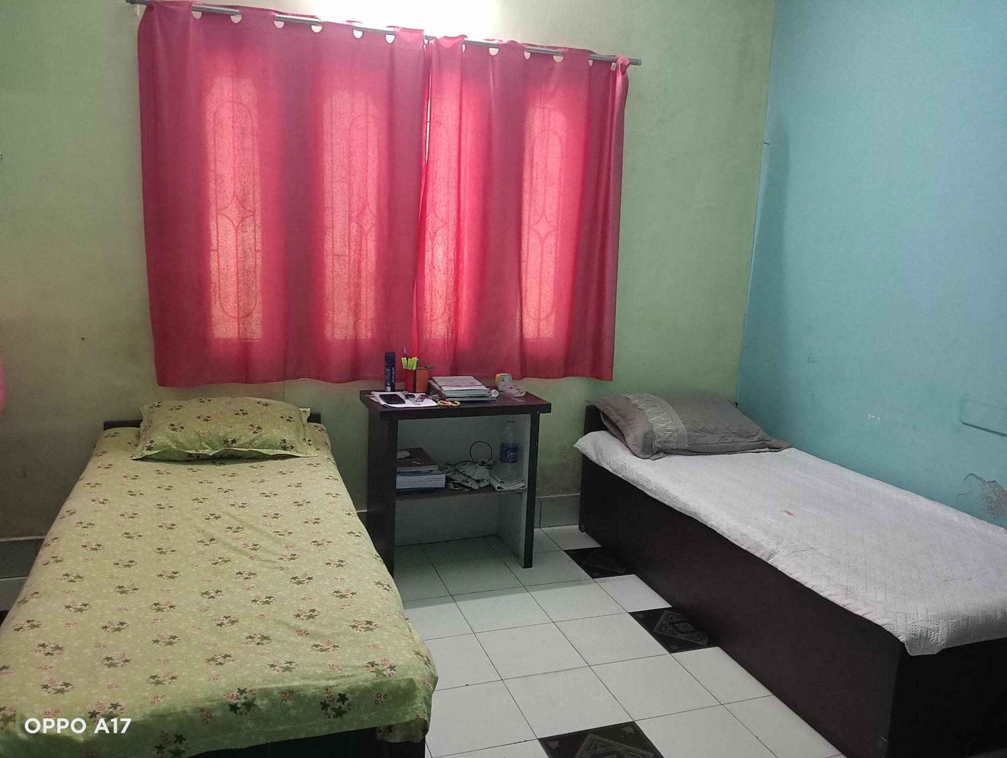 Swaroop Ashray Homestay Сіліґурі Екстер'єр фото