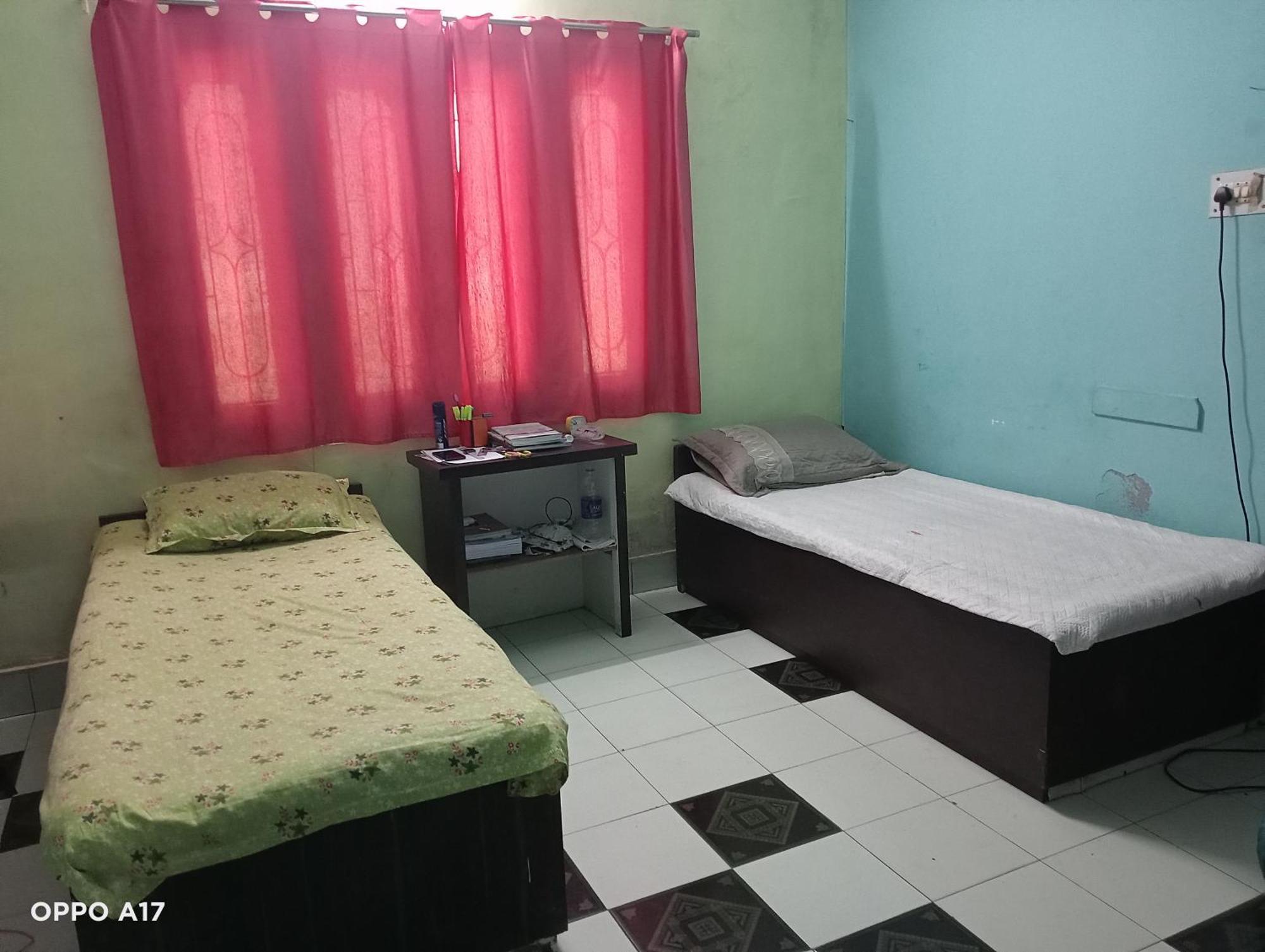 Swaroop Ashray Homestay Сіліґурі Екстер'єр фото